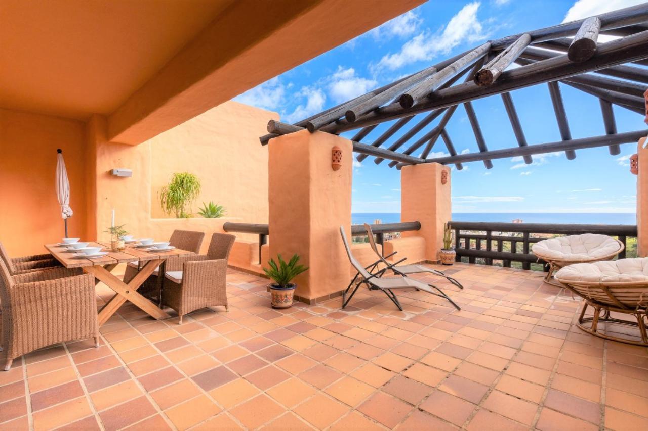9 Penthouse With Amazing Sea Views, Close To Golf Manilva Duquesa Dış mekan fotoğraf